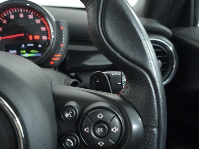 2017 (17) MINI HATCHBACK 2.0 John Cooper Works 3dr Auto 5053755