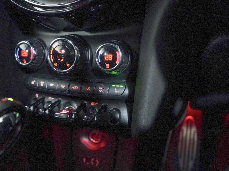 2017 (17) MINI HATCHBACK 2.0 John Cooper Works 3dr Auto 5053751