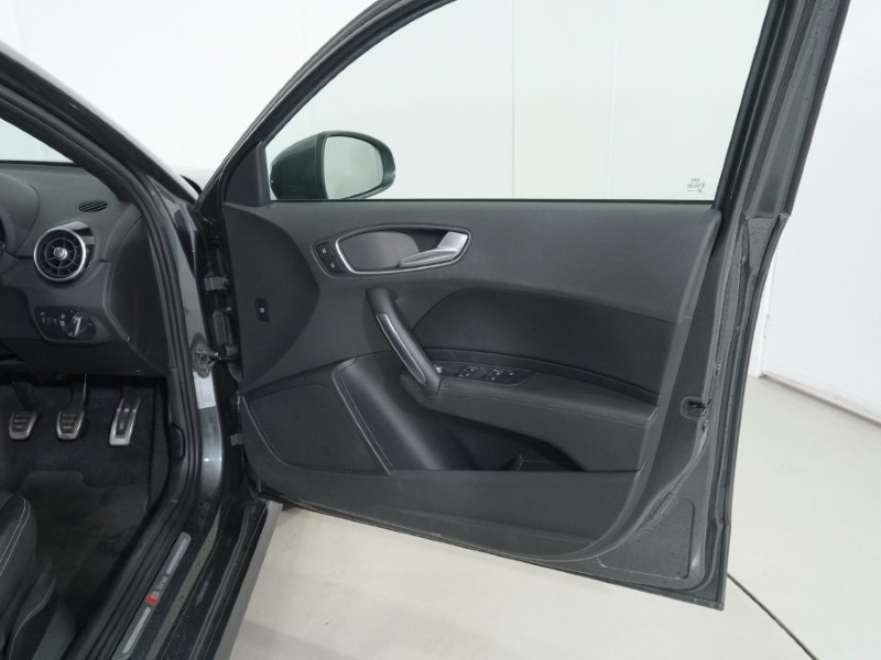 2016 (16) AUDI A1 1.4 TFSI S Line 5dr 5056876