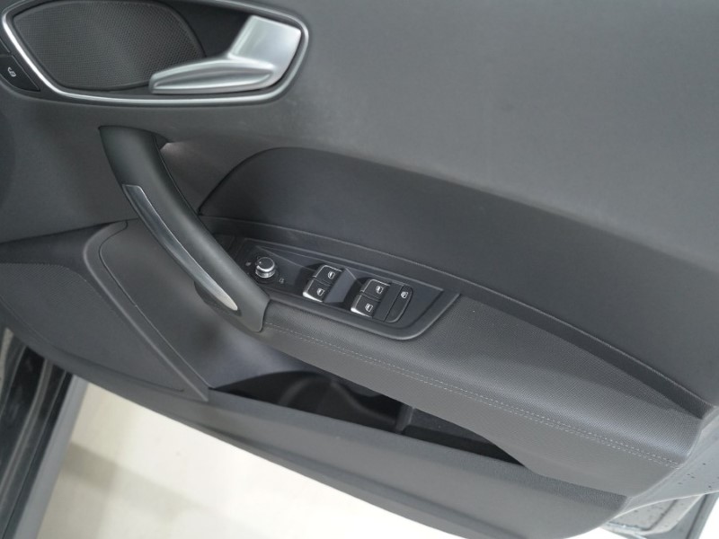 2016 (16) AUDI A1 1.4 TFSI S Line 5dr 5056877