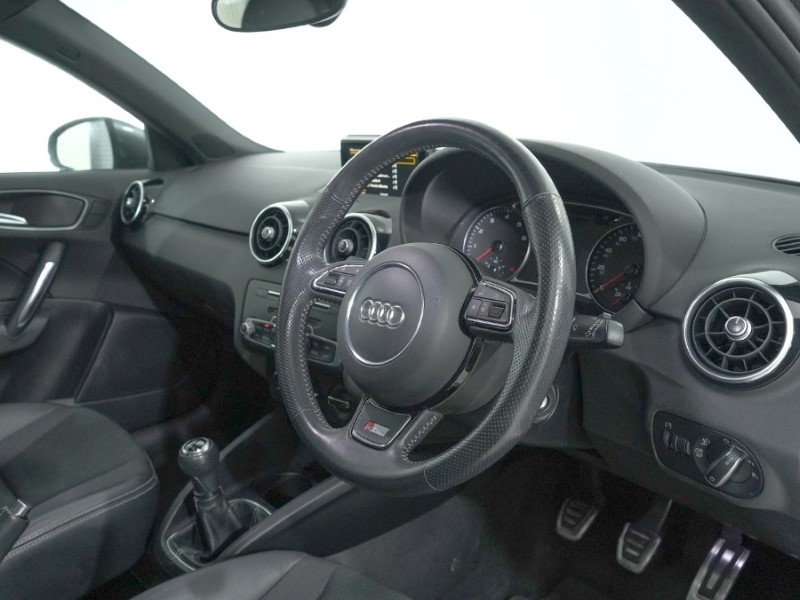 2016 (16) AUDI A1 1.4 TFSI S Line 5dr 5056878