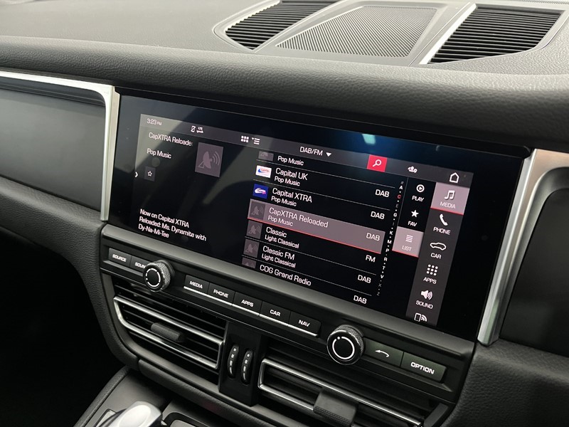 2020 (20) PORSCHE MACAN 5dr PDK 5052025