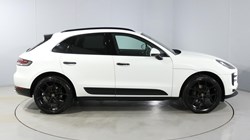 2020 (20) PORSCHE MACAN 5dr PDK 5052000