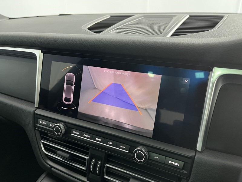 2020 (20) PORSCHE MACAN 5dr PDK 5052016