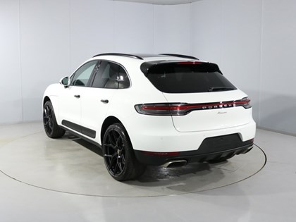 2020 (20) PORSCHE MACAN 5dr PDK