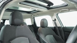 2017 (17) MINI CLUBMAN 1.5 Cooper 6dr Auto 5098725