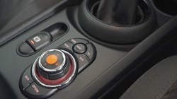 2017 (17) MINI CLUBMAN 1.5 Cooper 6dr Auto 5098735