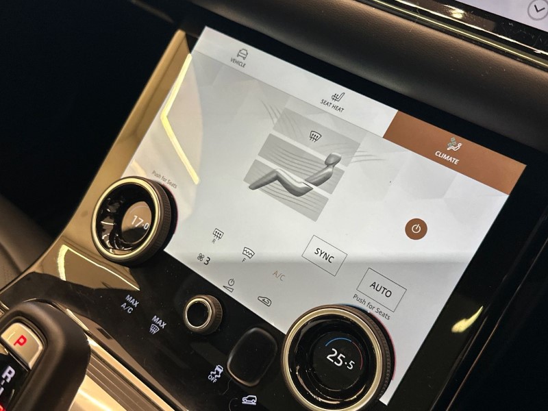 2023 (23) LAND ROVER RANGE ROVER EVOQUE 2.0 D200 R-Dynamic HSE 5dr Auto 4988916