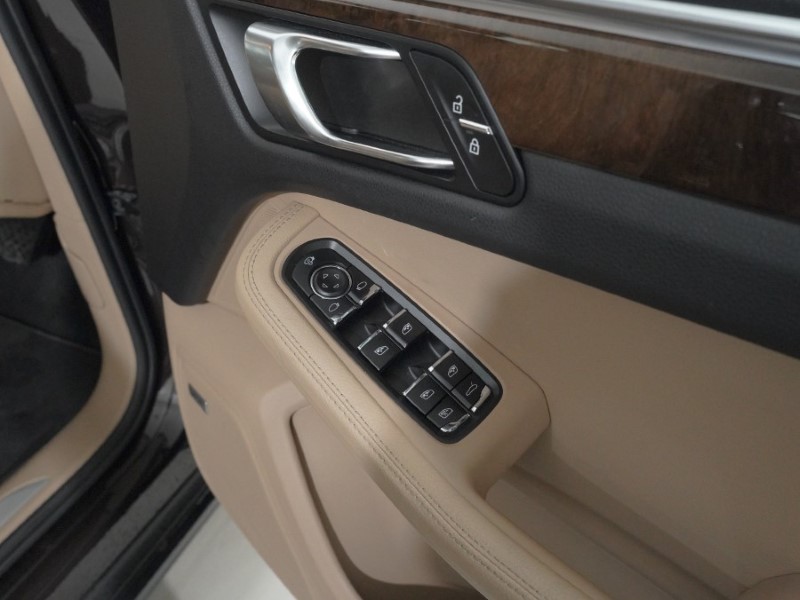 2020 (20) PORSCHE MACAN S 5dr PDK 5093793