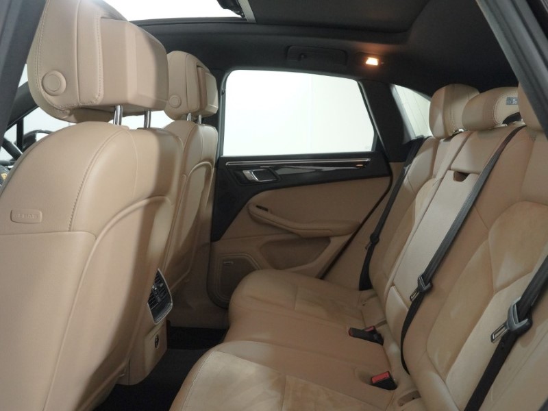 2020 (20) PORSCHE MACAN S 5dr PDK 5093821