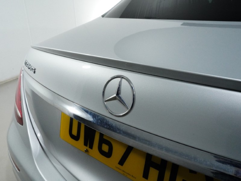 2017 (67) MERCEDES-BENZ E CLASS E43 4Matic Premium Plus 4dr 9G-Tronic 5097237