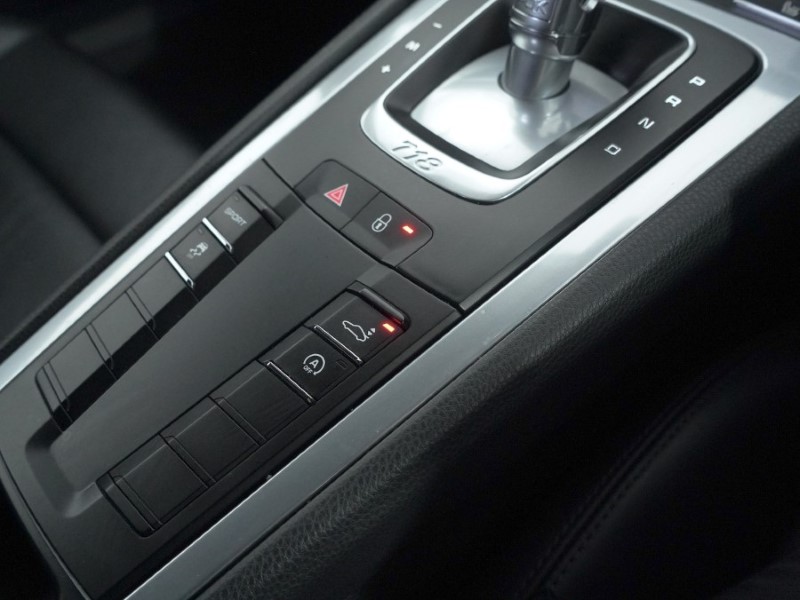 2018 (67) PORSCHE CAYMAN 2.0 2dr PDK 5094332