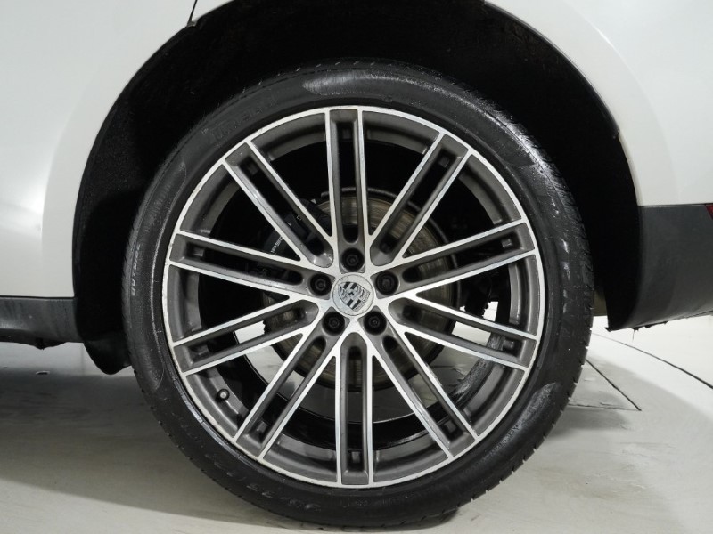 2019 (68) PORSCHE MACAN 5dr PDK 5103689