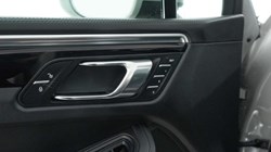 2019 (68) PORSCHE MACAN 5dr PDK 5103695