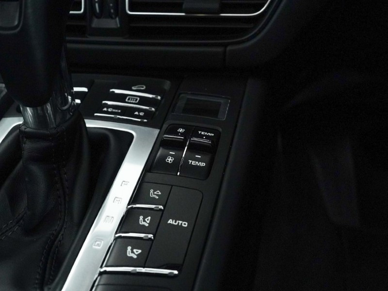 2019 (68) PORSCHE MACAN 5dr PDK 5103715