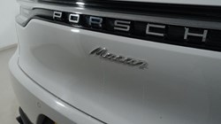 2019 (68) PORSCHE MACAN 5dr PDK 5103687