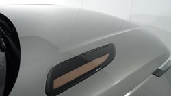 2017 (67) LAND ROVER RANGE ROVER VELAR 2.0 D240 R-Dynamic SE 5dr Auto 5104156