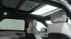 2017 (67) LAND ROVER RANGE ROVER VELAR 2.0 D240 R-Dynamic SE 5dr Auto 5104154