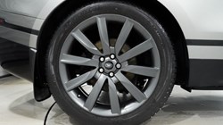 2017 (67) LAND ROVER RANGE ROVER VELAR 2.0 D240 R-Dynamic SE 5dr Auto 5104155