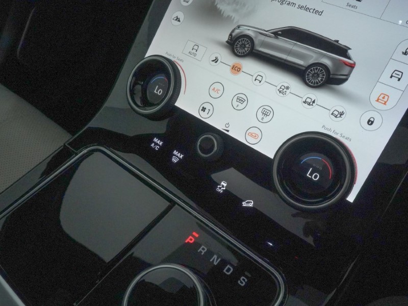 2017 (67) LAND ROVER RANGE ROVER VELAR 2.0 D240 R-Dynamic SE 5dr Auto 5104186