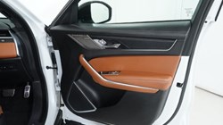 2021 (21) JAGUAR F-PACE 2.0 P400e R-Dynamic HSE 5dr Auto AWD 5111978