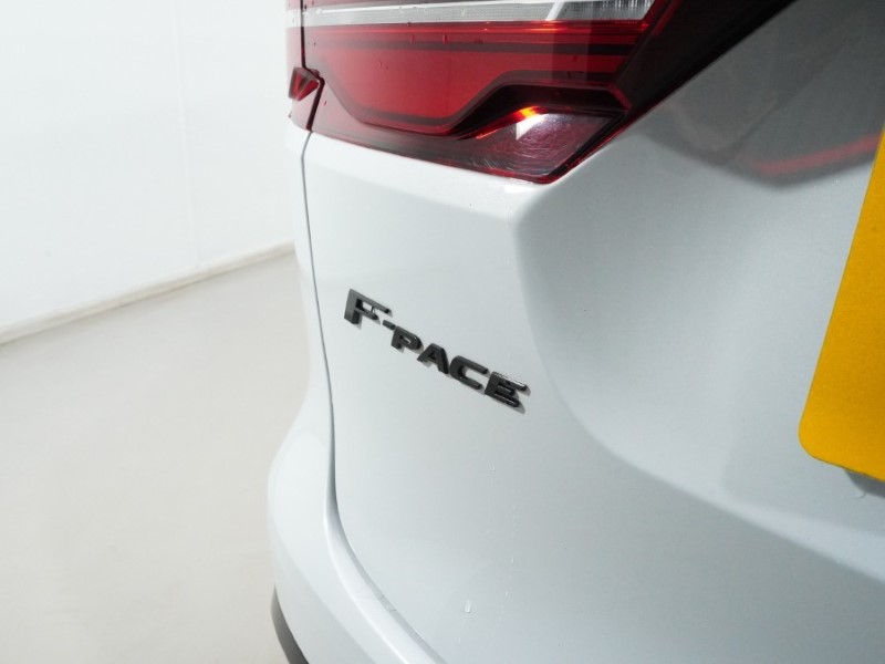2021 (21) JAGUAR F-PACE 2.0 P400e R-Dynamic HSE 5dr Auto AWD 5111952