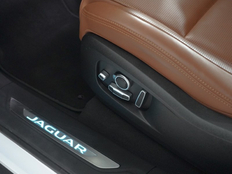 2021 (21) JAGUAR F-PACE 2.0 P400e R-Dynamic HSE 5dr Auto AWD 5111960