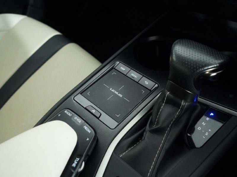 2022 (22) LEXUS UX 250h 2.0 F-Sport 5dr CVT [Nav] 5145903