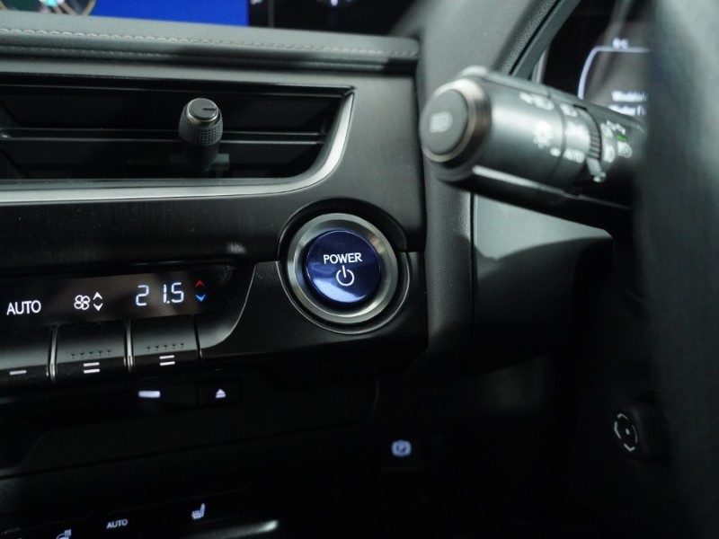2022 (22) LEXUS UX 250h 2.0 F-Sport 5dr CVT [Nav] 5145913