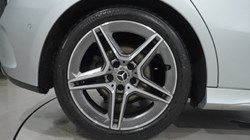 2020 (70) MERCEDES-BENZ A CLASS A180d AMG Line Premium Plus 5dr Auto 5135597