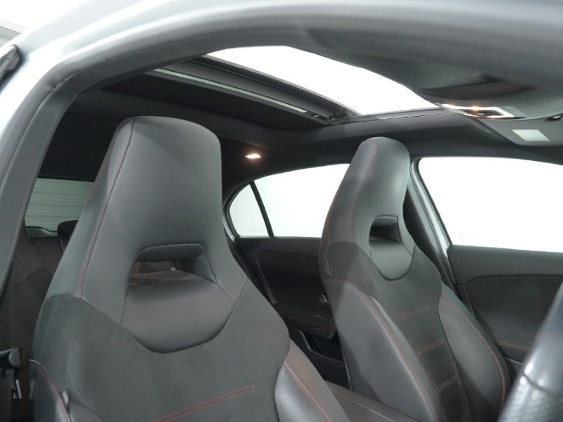 2020 (70) MERCEDES-BENZ A CLASS A180d AMG Line Premium Plus 5dr Auto 5135599