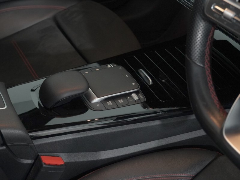 2020 (70) MERCEDES-BENZ A CLASS A180d AMG Line Premium Plus 5dr Auto 5135606