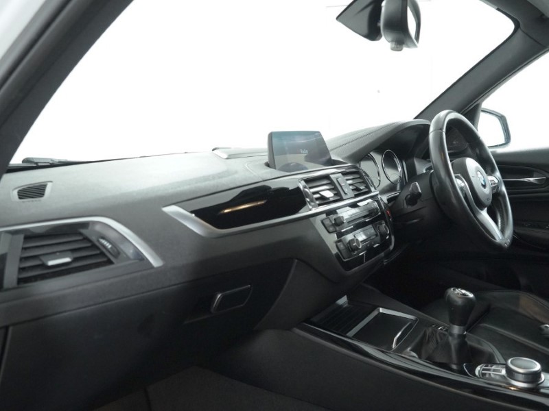 2019 (19) BMW 1 SERIES 118i [1.5] M Sport Shadow Edition 5dr 5136699