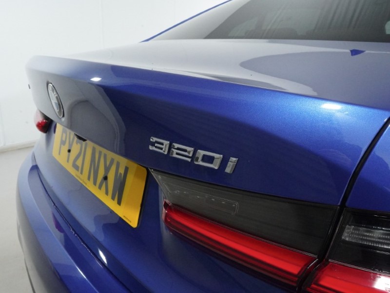 2021 (21) BMW 3 SERIES 320i M Sport 4dr Step Auto 5172993