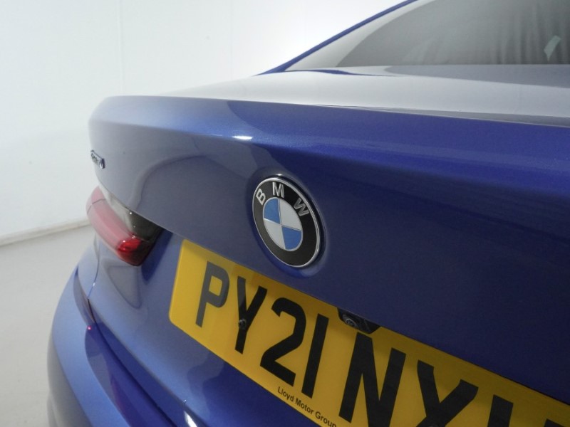 2021 (21) BMW 3 SERIES 320i M Sport 4dr Step Auto 5172994