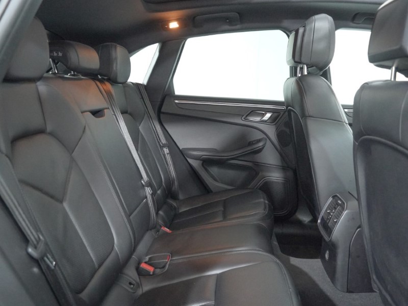 2018 (18) PORSCHE MACAN [252] 5dr PDK 5167019