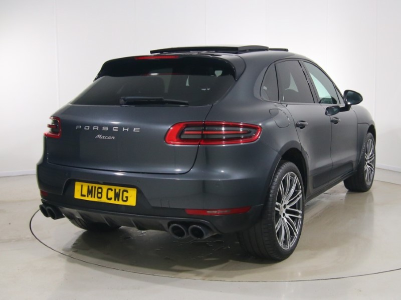 2018 (18) PORSCHE MACAN [252] 5dr PDK 5248937