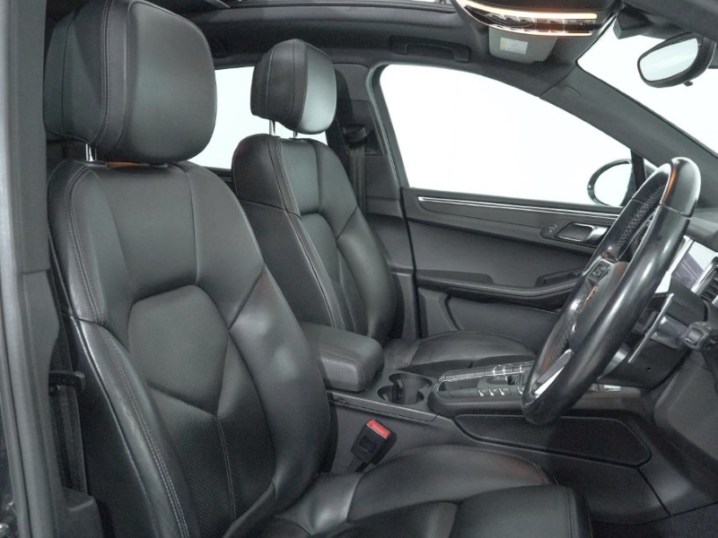 2018 (18) PORSCHE MACAN [252] 5dr PDK 5167024