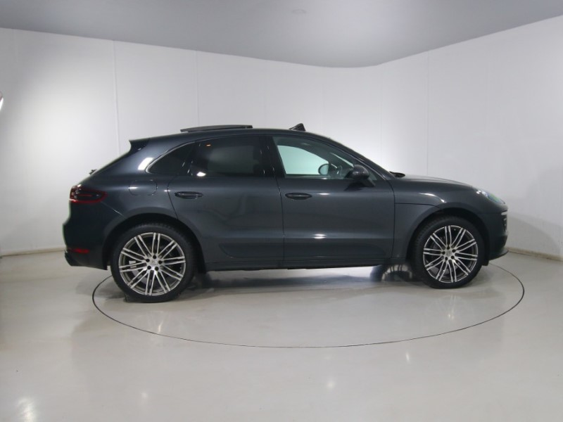 2018 (18) PORSCHE MACAN [252] 5dr PDK 5167058
