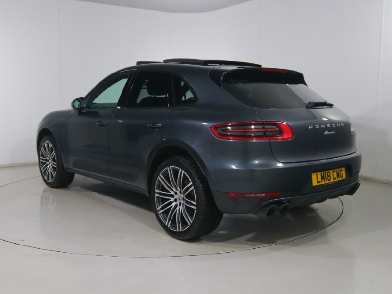 2018 (18) PORSCHE MACAN [252] 5dr PDK