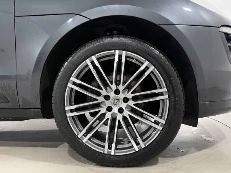 2018 (18) PORSCHE MACAN [252] 5dr PDK 5248930