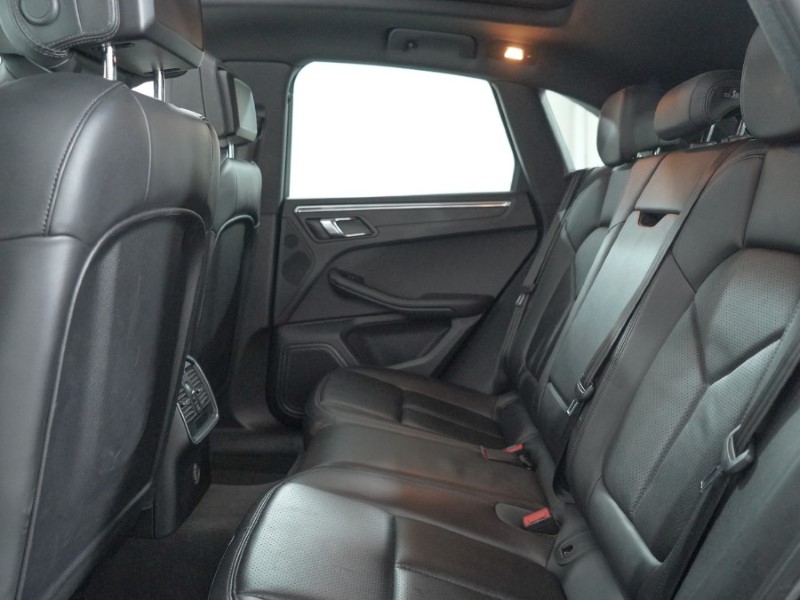 2018 (18) PORSCHE MACAN [252] 5dr PDK 5167014