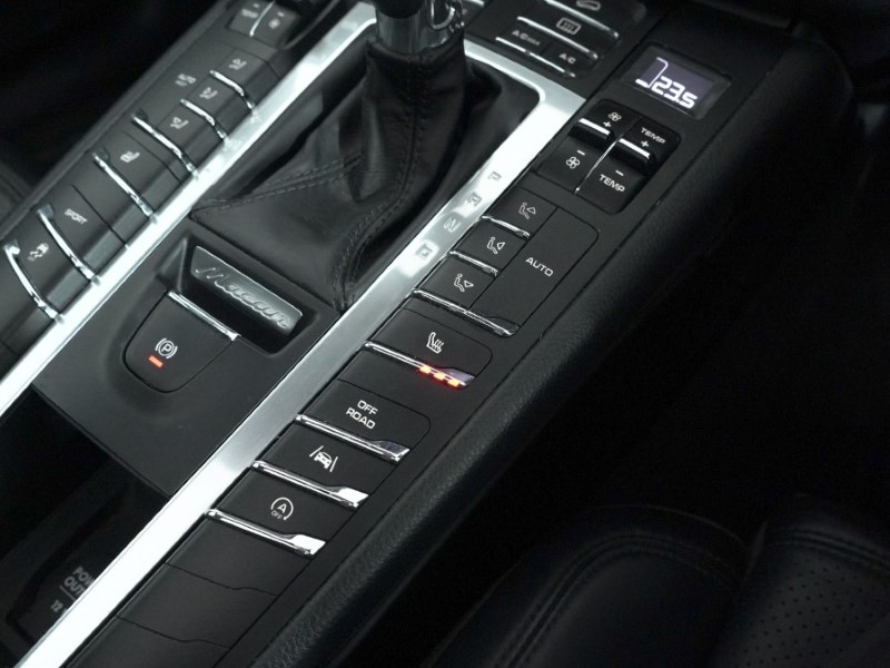 2018 (18) PORSCHE MACAN [252] 5dr PDK 5167038