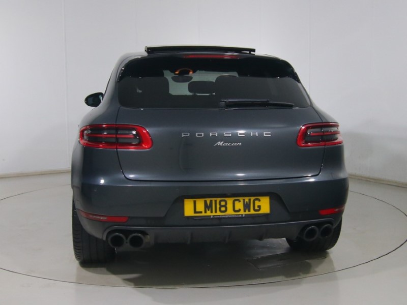2018 (18) PORSCHE MACAN [252] 5dr PDK 5167056