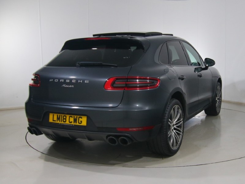 2018 (18) PORSCHE MACAN [252] 5dr PDK 5167057