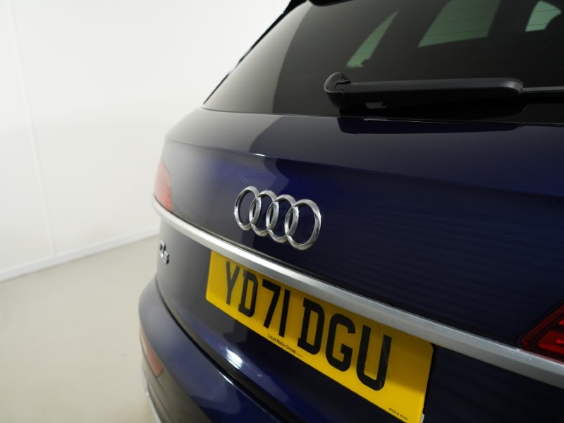 2021 (71) AUDI Q5 55 TFSI e Quattro Competition 5dr S Tronic 5207179