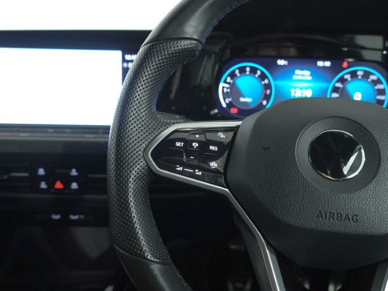 2022 (72) VOLKSWAGEN GOLF 1.5 TSI 150 R-Line 5dr 5209245