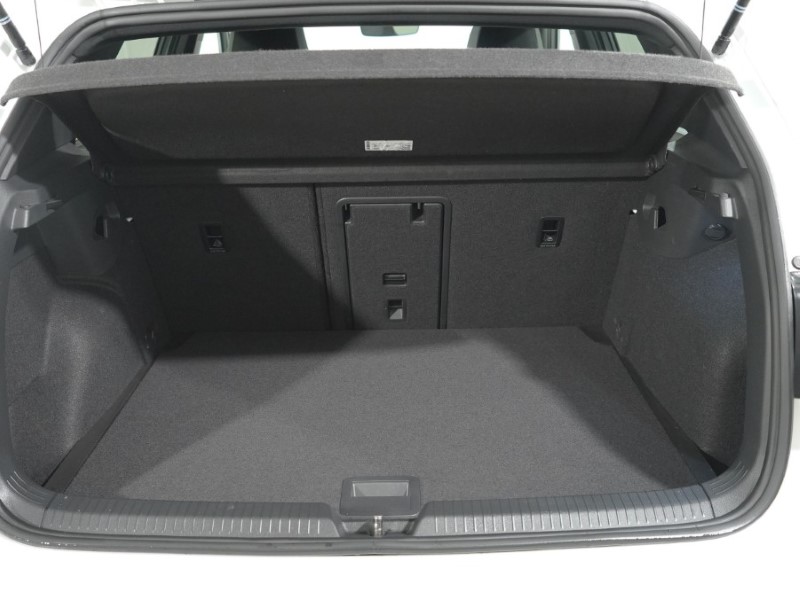 2022 (72) VOLKSWAGEN GOLF 1.5 TSI 150 R-Line 5dr 5209232