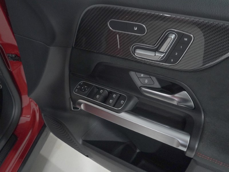 2023 (73) MERCEDES-BENZ GLB 220d 4M AMG Line Prem  PLUS Night Ed 5dr 8G-Tronic 5197173