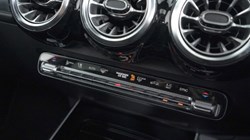 2023 (73) MERCEDES-BENZ GLB 220d 4M AMG Line Prem PLUS Night Ed 5dr 8G-Tronic 5197185